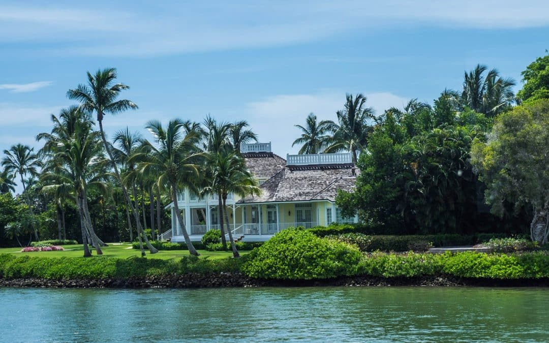 The 5 Advantages of Buying a Waterfront Home in South Florida